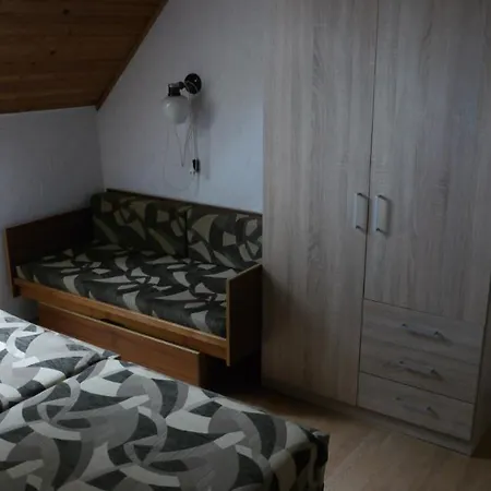 Dom Nyaralo * Balatonfenyves