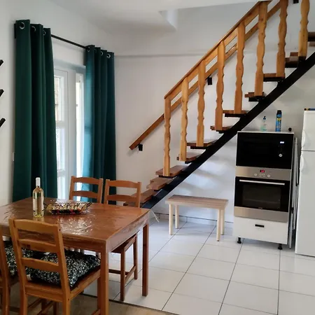 Holiday home Dom Nyaralo Balatonfenyves