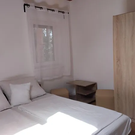 Dom Nyaralo Holiday home *