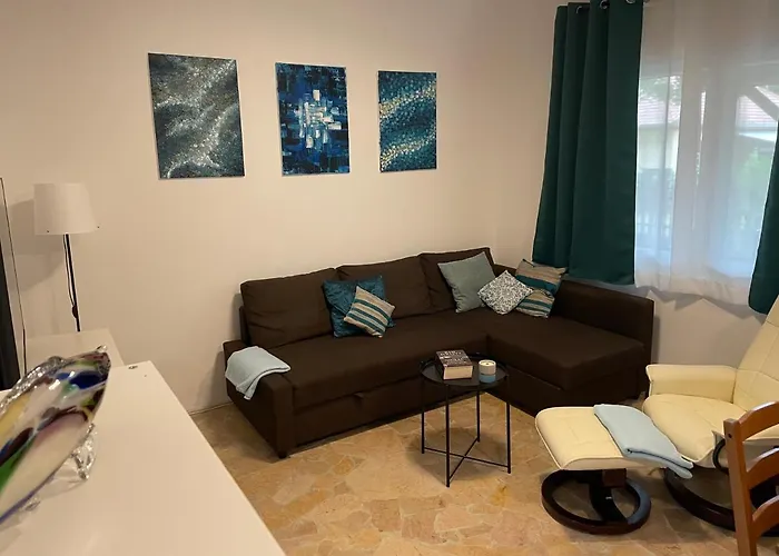 Case de vacanță Dom Nyaralo Balatonfenyves