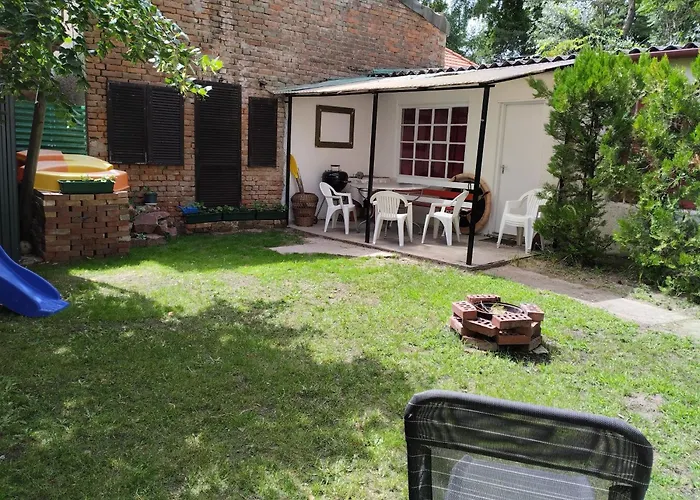 Case de vacanță Dom Nyaralo *