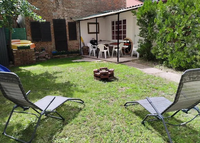 Case de vacanță Dom Nyaralo *